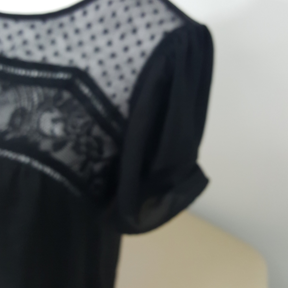 Ro&De Black Lace Mesh Puff Sleeve Blouse Size Small - Picture 4 of 7